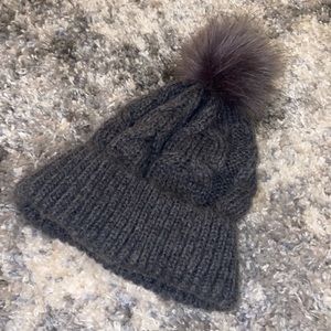 Like new Loft pom pom hat